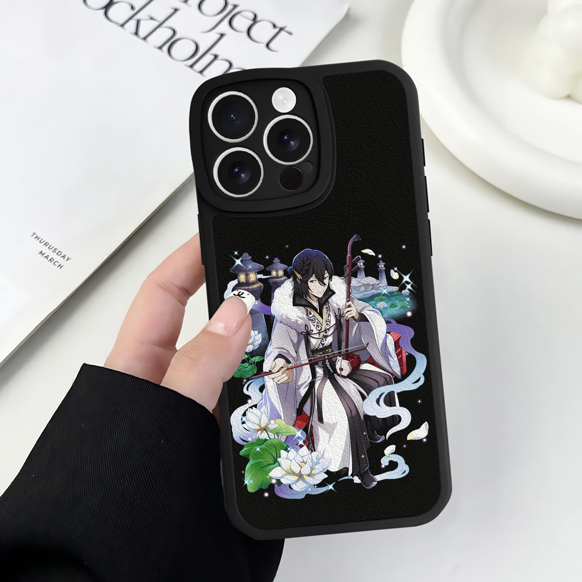 （画像用） 文豪ストレイドッグス Bungo Stray Dogs 【iPhone 16シリーズ対応】シリコンスマホケース（レザー調） 材質：シリコン